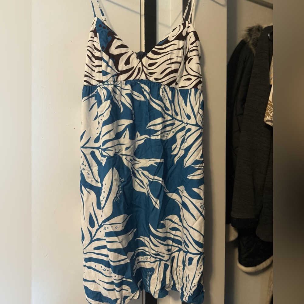 Lauaʻe Manuhealiʻi dress